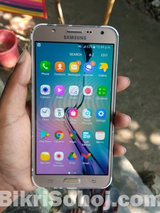 Samsung Galaxy J7 Good Condition